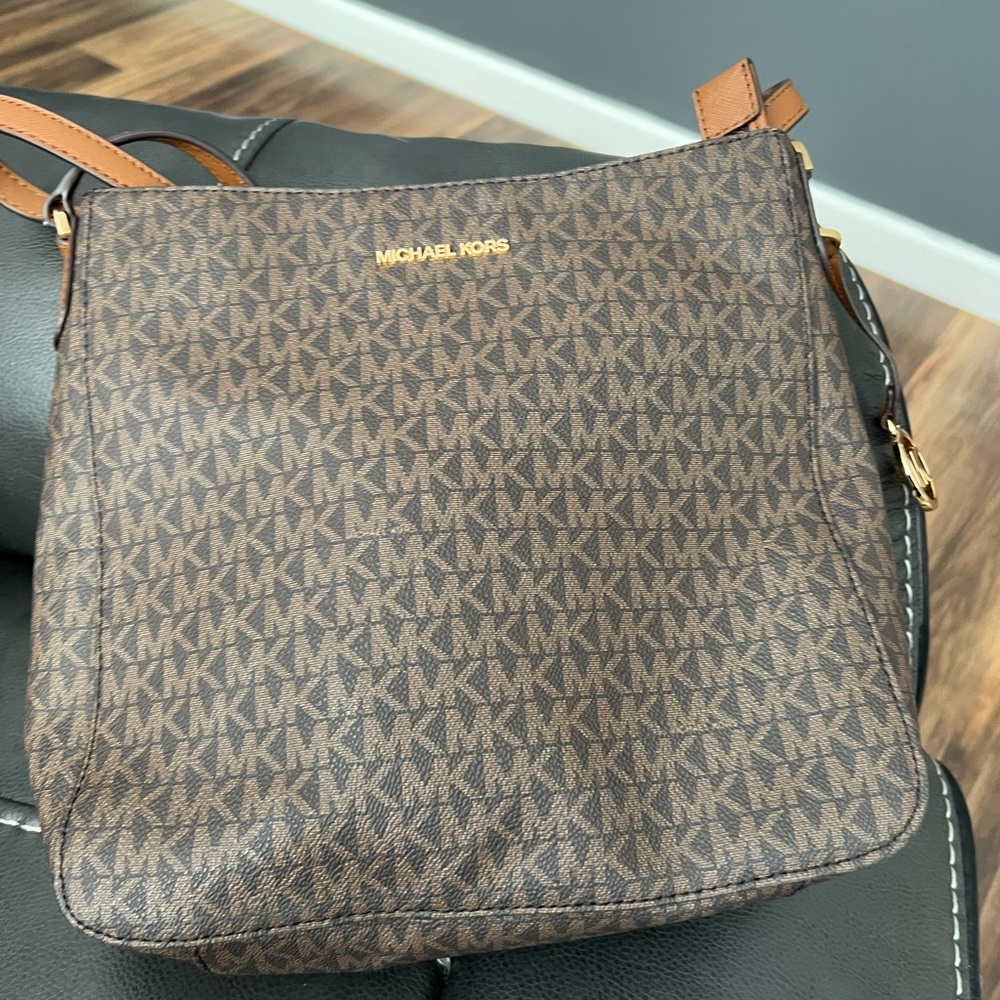 Michael Kors crossbody new w tags